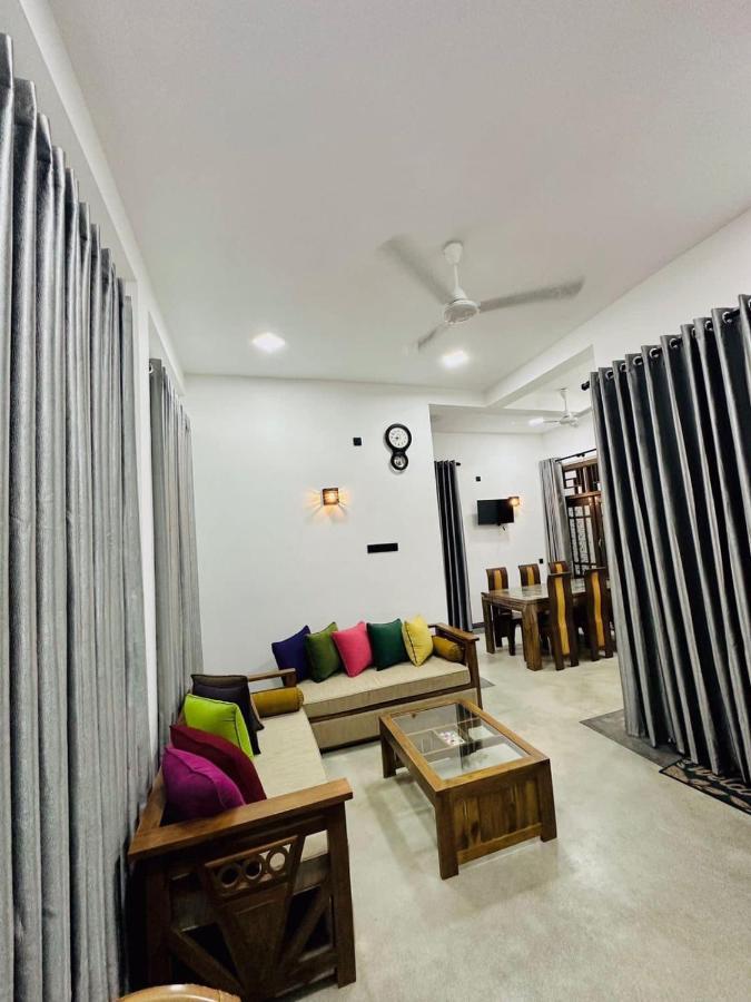 215 Weligama